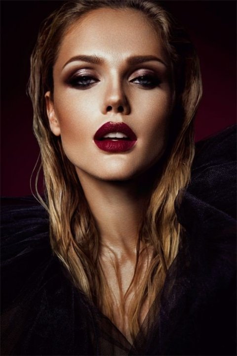 BEAUTYHOLIC
