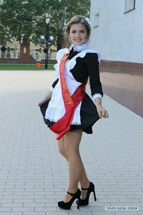 Школьницы