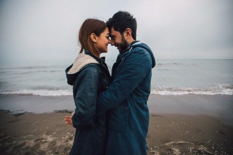 Отношения и факты