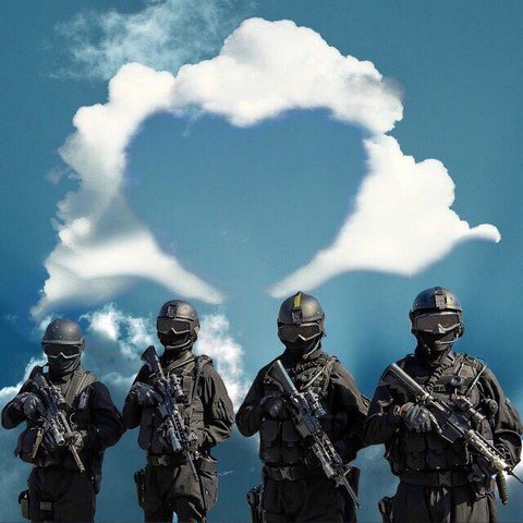Сердце под кителем❤️